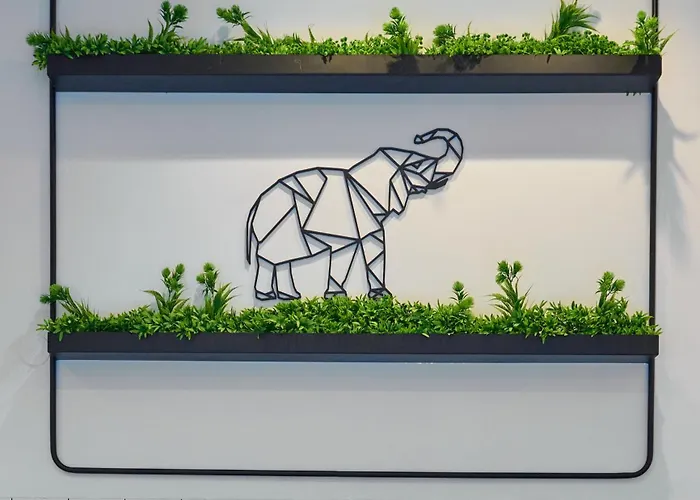 Urban Elephant