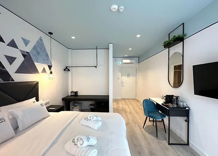 Aparthotel Urban Elephant 4*