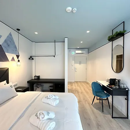 Apartahotel Urban Elephant 4*